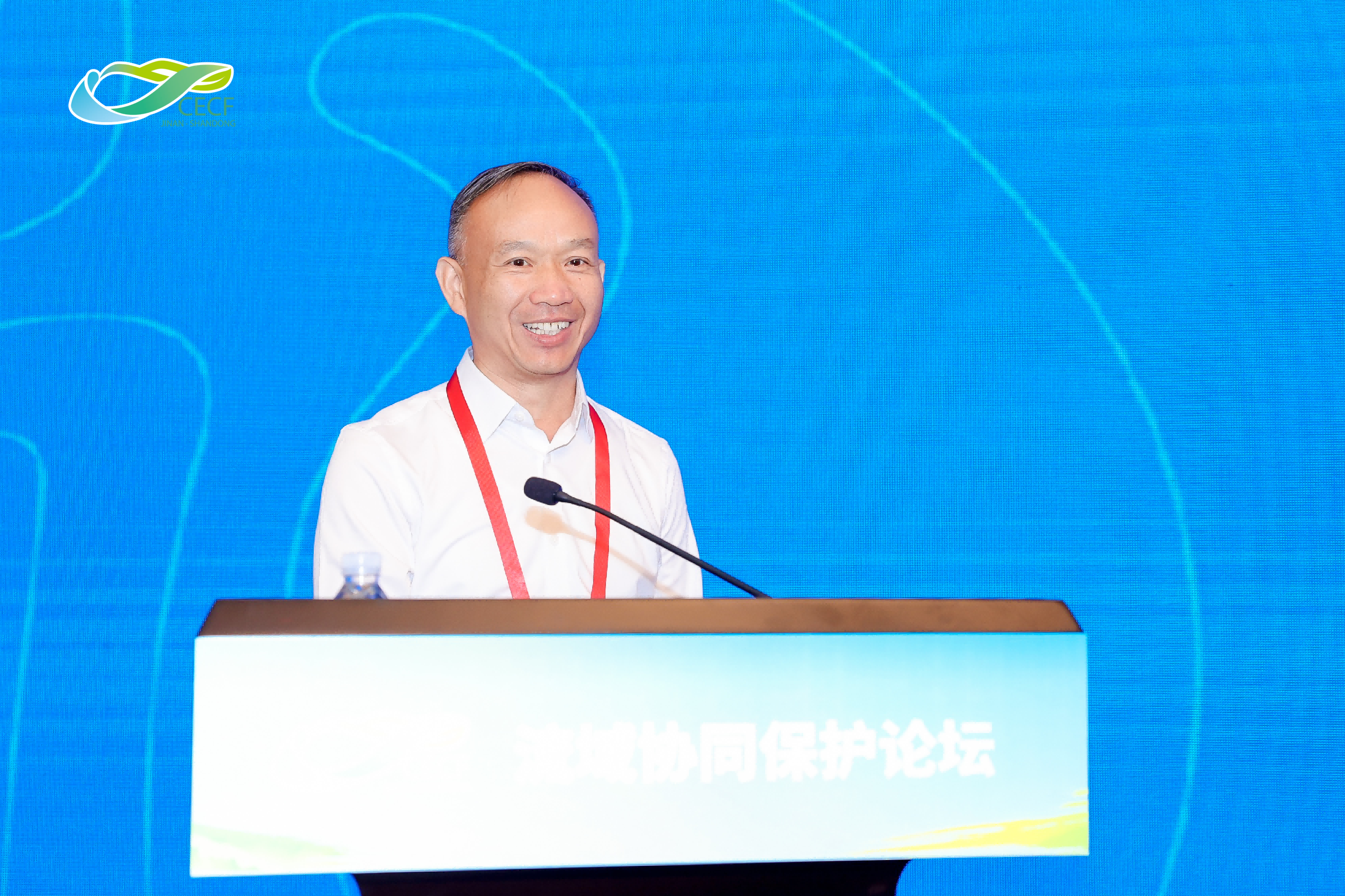 公司重要辅导应邀参与中国生态文化论坛赤峰年会并作宗旨演讲