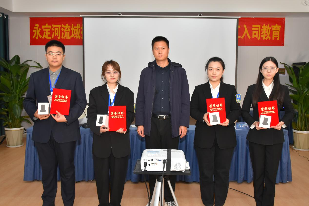公司2023届毕业生暨新员工入司教育圆满毕业