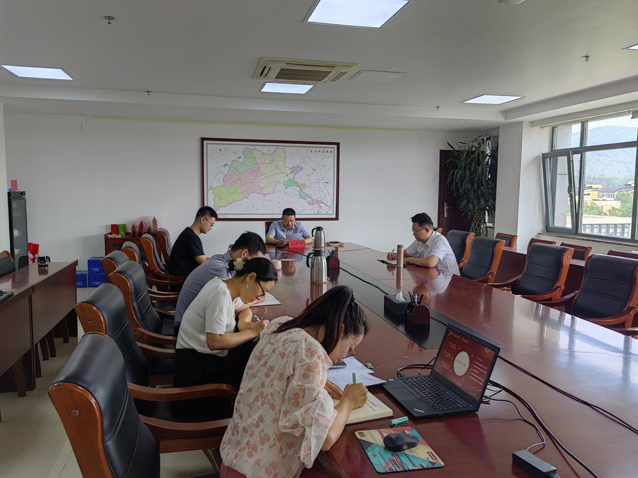 公司辅导为晋中地域结合党支部和总部第一党支部讲授纪律党课