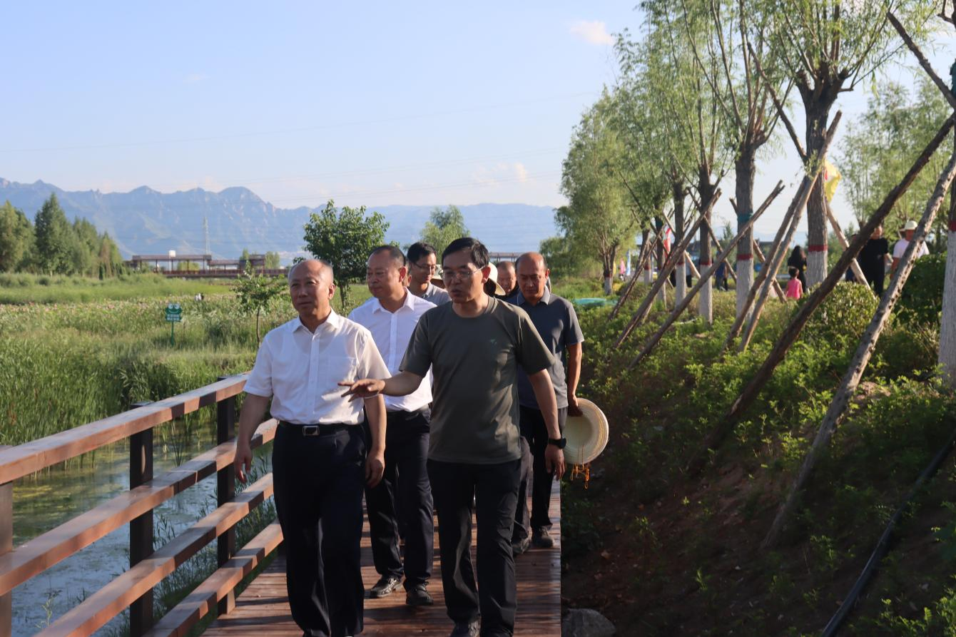 包头市副市长任希杰调研山西神溪国度湿地公园