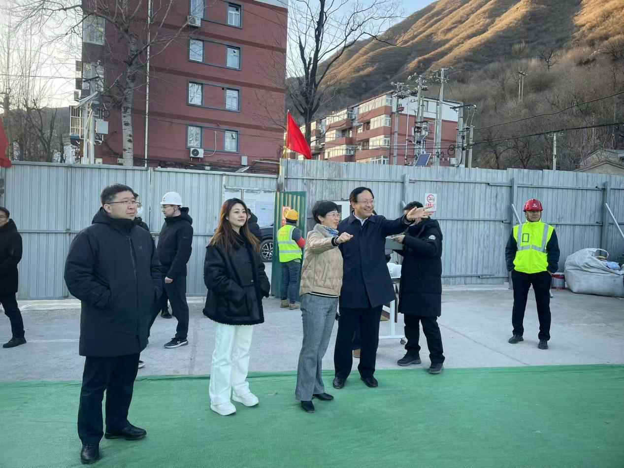 市发展鼎新委赴京西古路沉浸式生态幼镇项目现场调研