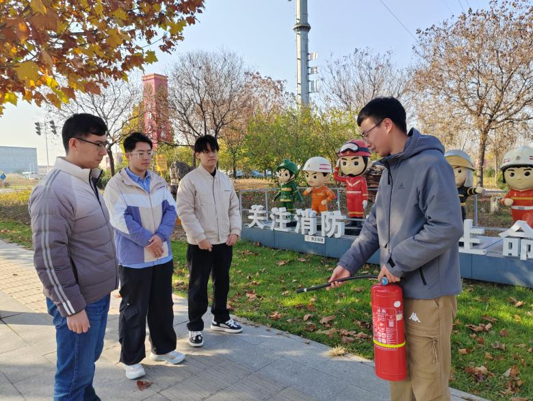 公司组织发展2025年消防安全月系列活动